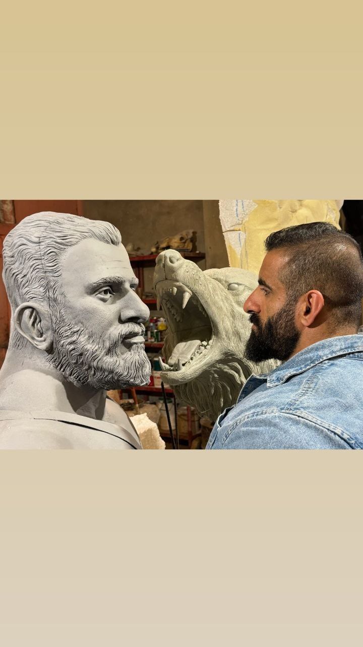 ساخت مجسمه هادی چوپان برگرفته از گرگ پارسی! + فیلم