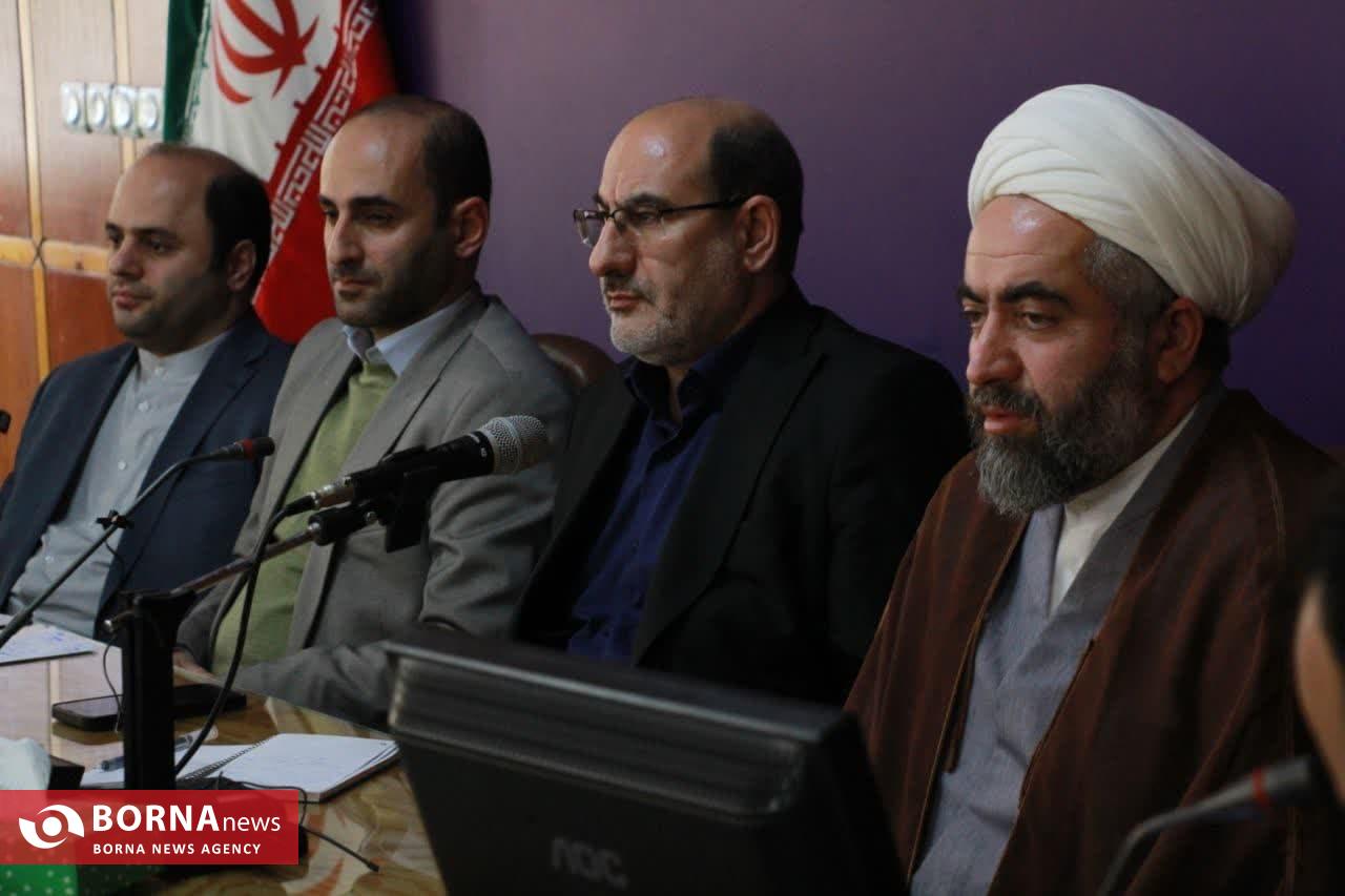 فرماندار شهرستان رودسر: مطالبات بحق مردم باید با جدیت پیگیری و انجام شود فرماندار شهرستان رودسر: مطالبات بحق مردم باید با جدیت پیگیری و انجام شود