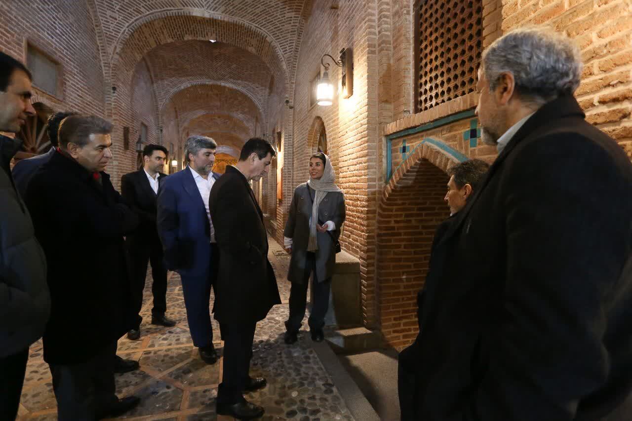 هیئت مدیره انجمن نمایشگاههای ایران از جاذبههای تاریخی قزوین بازدید کردند هیئت مدیره انجمن نمایشگاههای ایران از جاذبههای تاریخی قزوین بازدید کردند