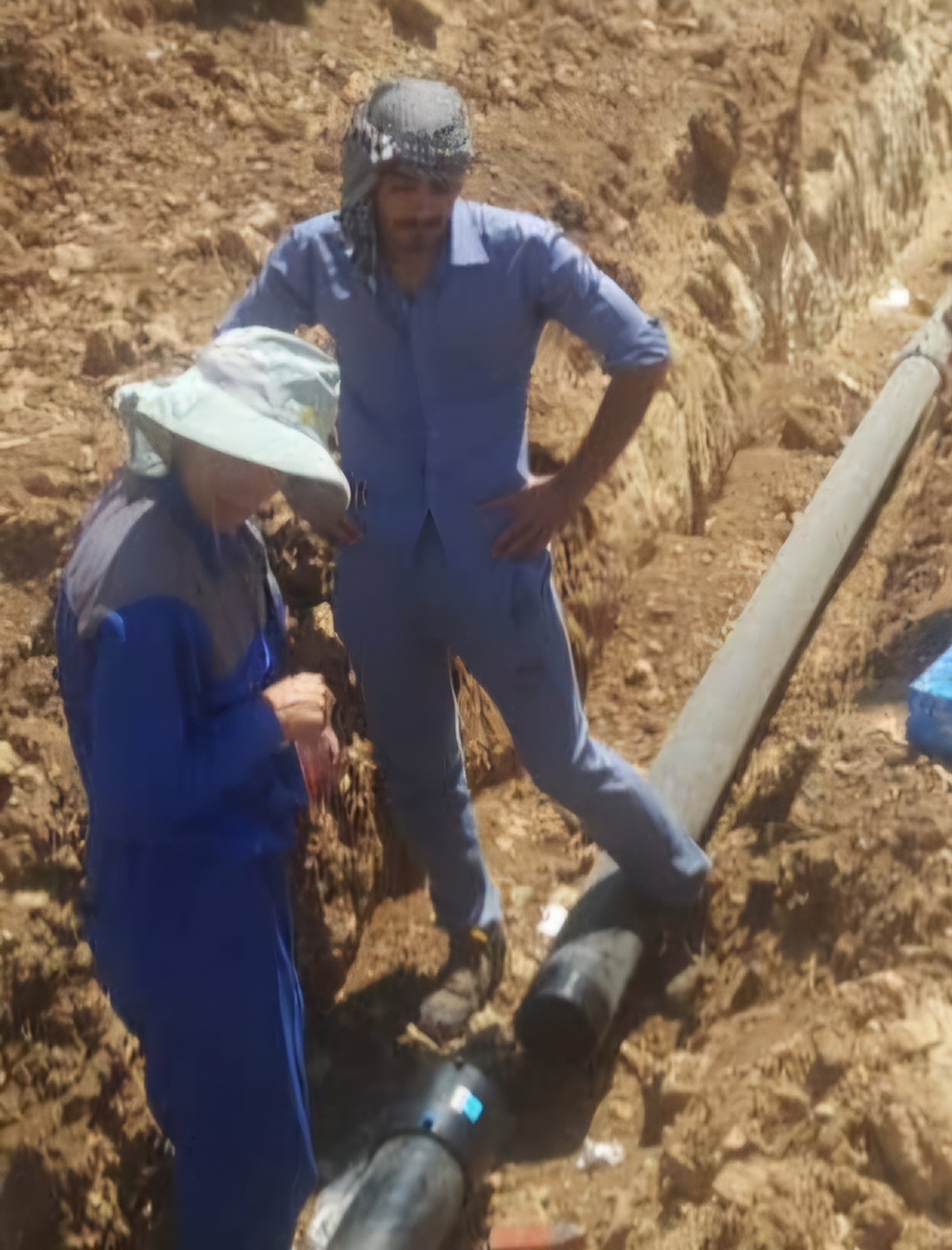 پس از ۱۵ سال مشکل آب شرب روستاهای تنگ خشک و تنگ مشکو شهرستان بویراحمد برطرف شد