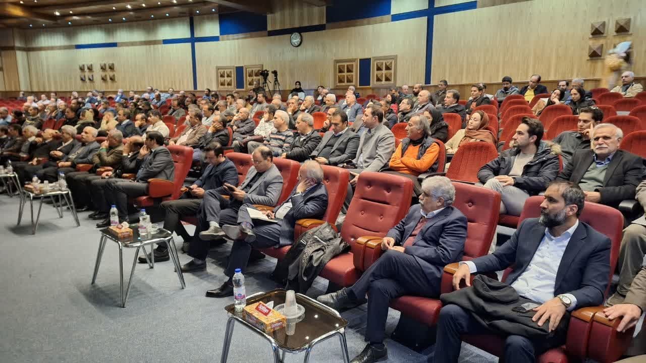 افزایش قیمت بنزین در شرایط کنونی زندگی اجاره نشین ها و افرادکم درآمد را سخت تر می کند