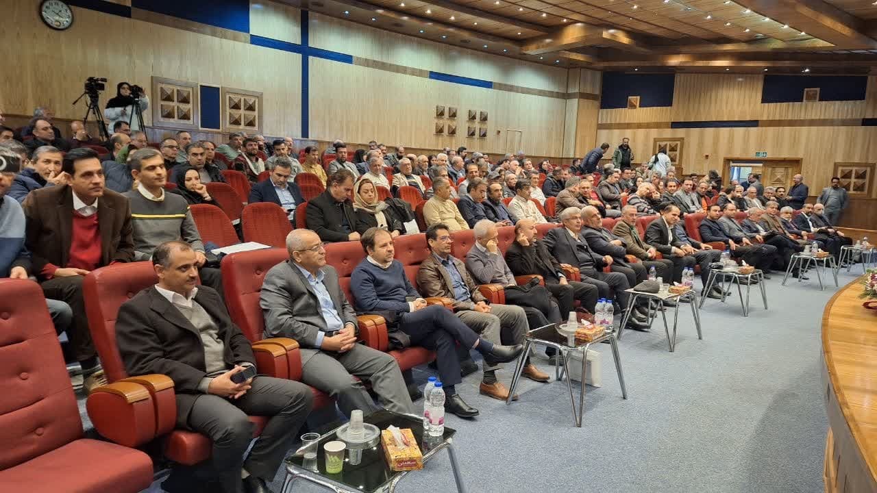 افزایش قیمت بنزین در شرایط کنونی زندگی اجاره نشین ها و افرادکم درآمد را سخت تر می کند