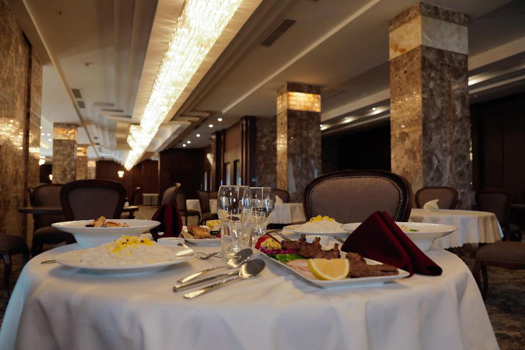 بازارهایی با قیمت ارزان اطراف هتل آرامیس پلاس کیش