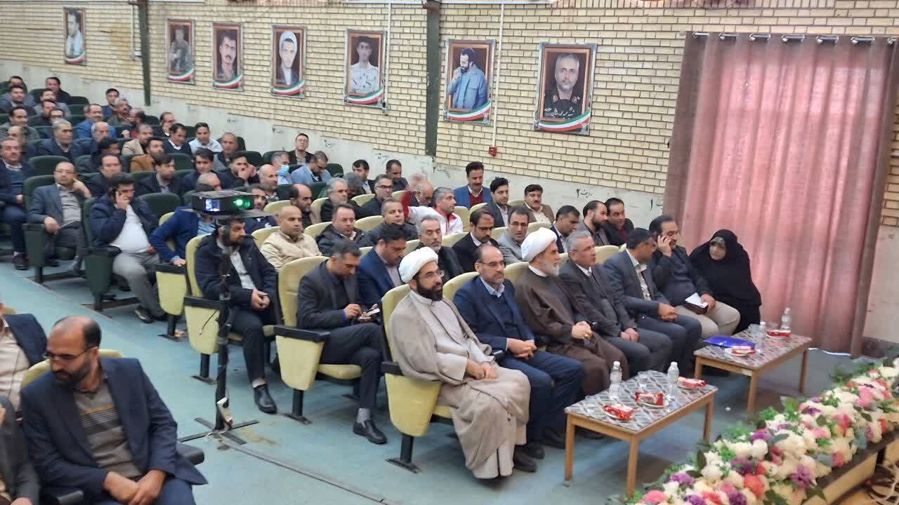 برای کمک به دولت وفاق ملی همه باید پای کار باشند