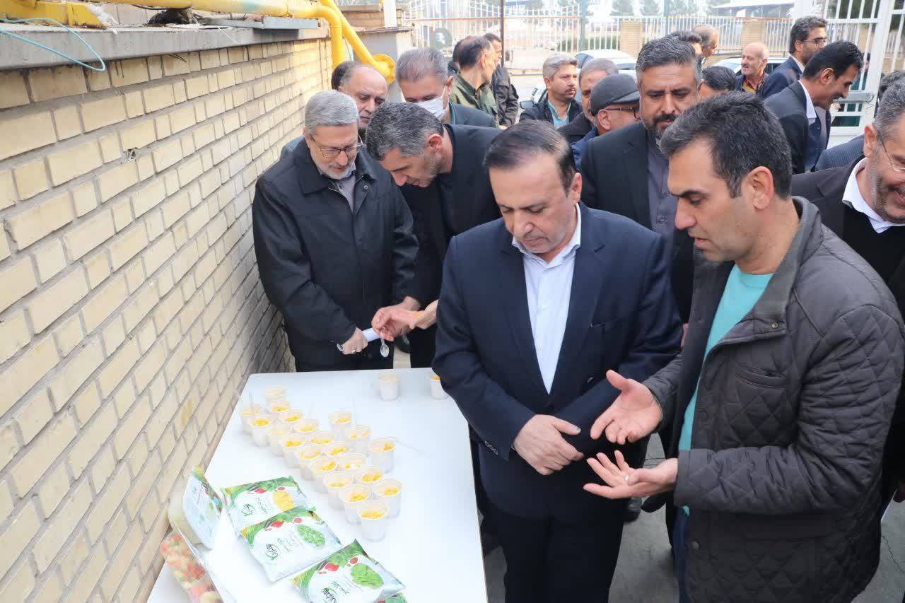 استاندار قزوین از صنایع غذایی سلیمی (بهفرین) بازدید کرد استاندار قزوین از صنایع غذایی سلیمی (بهفرین) بازدید کرد