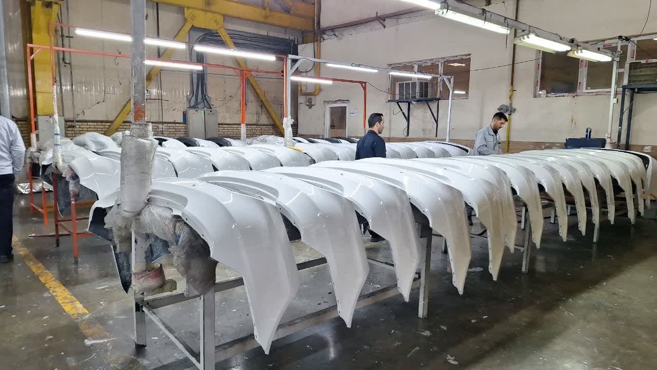 بازدید استاندار قزوین از یک واحد تولید قصعات خودرو در شهرک صنعتی کاسپین