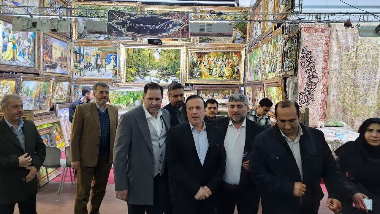 نوذری: نمایشگاه فرش دستباف قزوین از تنوع و جذابیت خوبی برخوردار بود