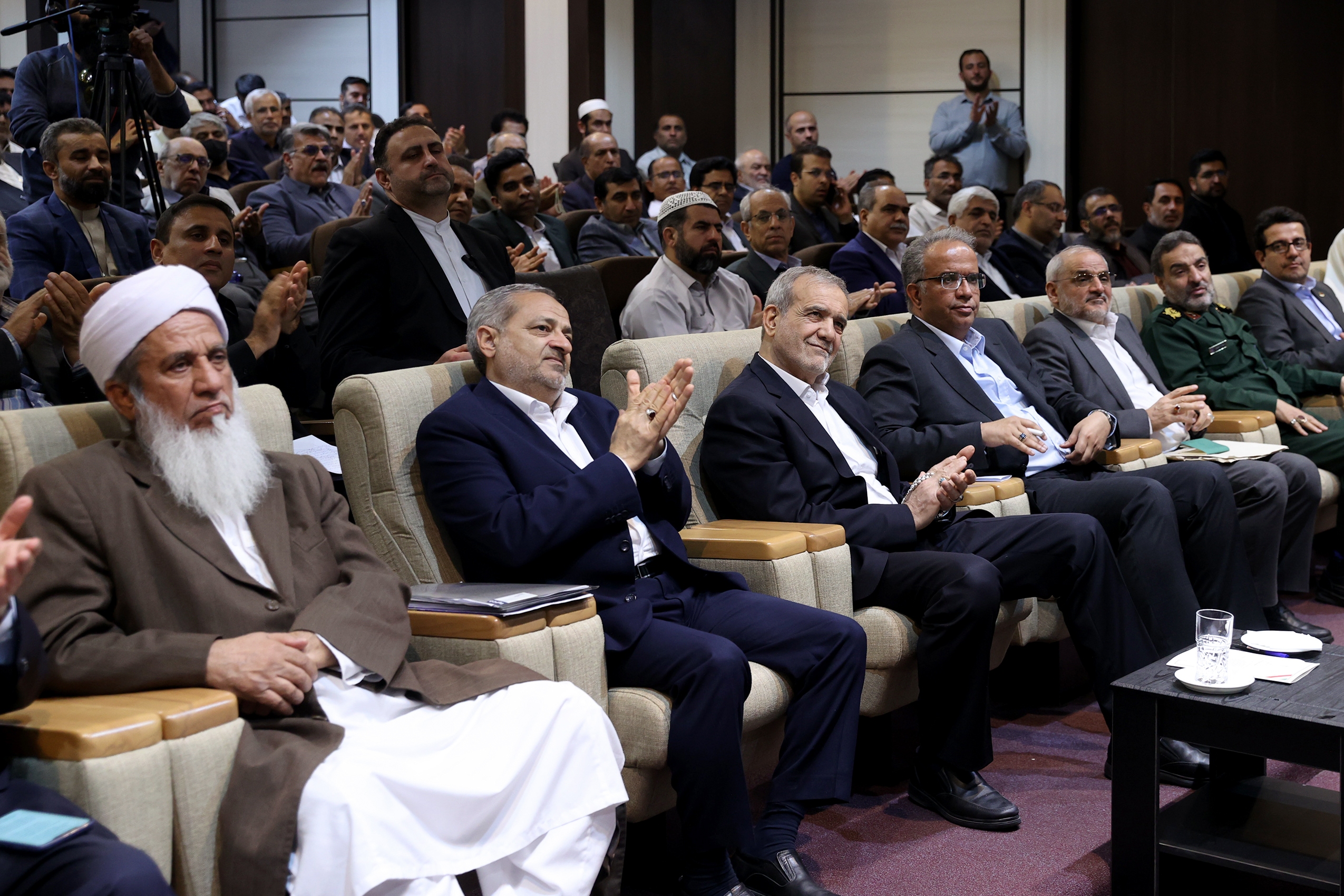 سفر به سرزمین هامون