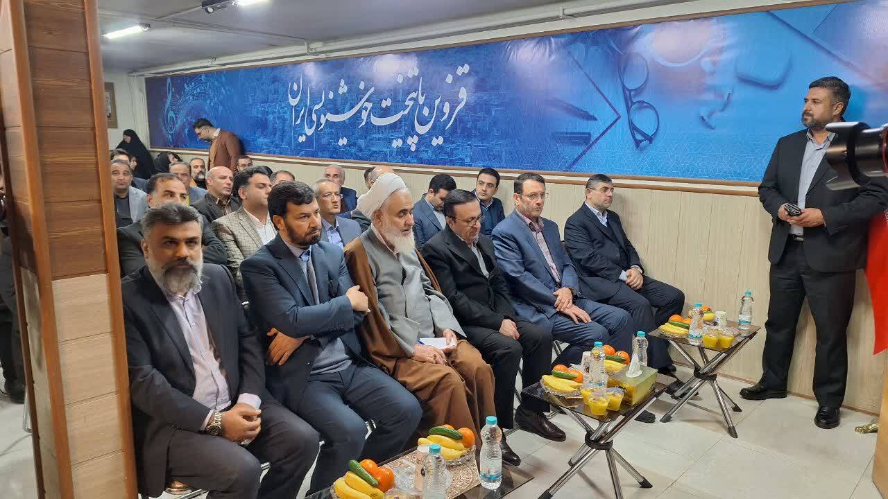 حمایت از اصحاب هنر و خبرنگاران را سرلوحه کار قرار داده‌ایم