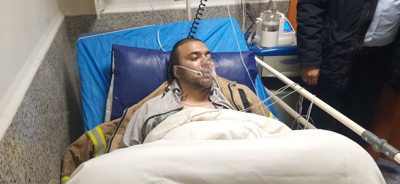 آتش‌سوزی مهیب در کارخانه طلاچین آبیک؛ خطر انفجار آمونیاک مهار شد