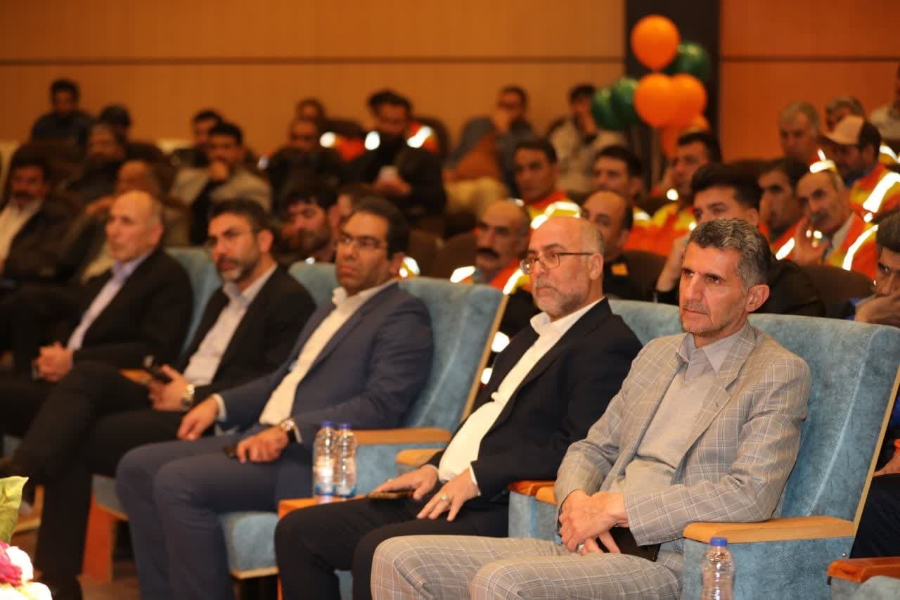 شهرداری ها ویترین خدمت رسانی به مردم هستند