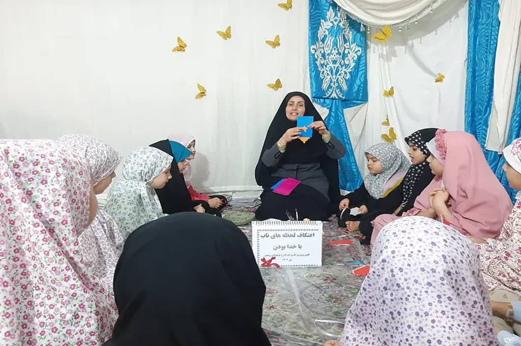 ۱۲۰عضو کانون گیلان در مراسم معنوی اعتکاف شرکتکردند ۱۲۰عضو کانون گیلان در مراسم معنوی اعتکاف شرکتکردند