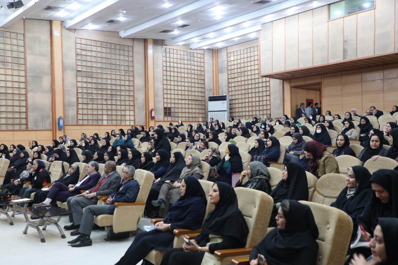  استاندار خوزستان: بانوان نخبه نقش کلیدی در توسعه استان دارند