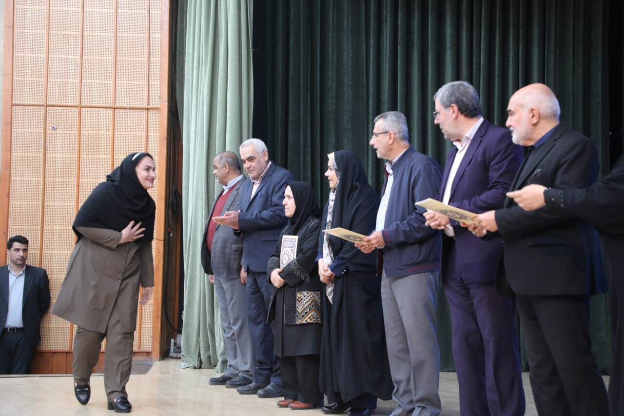  استاندار خوزستان: بانوان نخبه نقش کلیدی در توسعه استان دارند