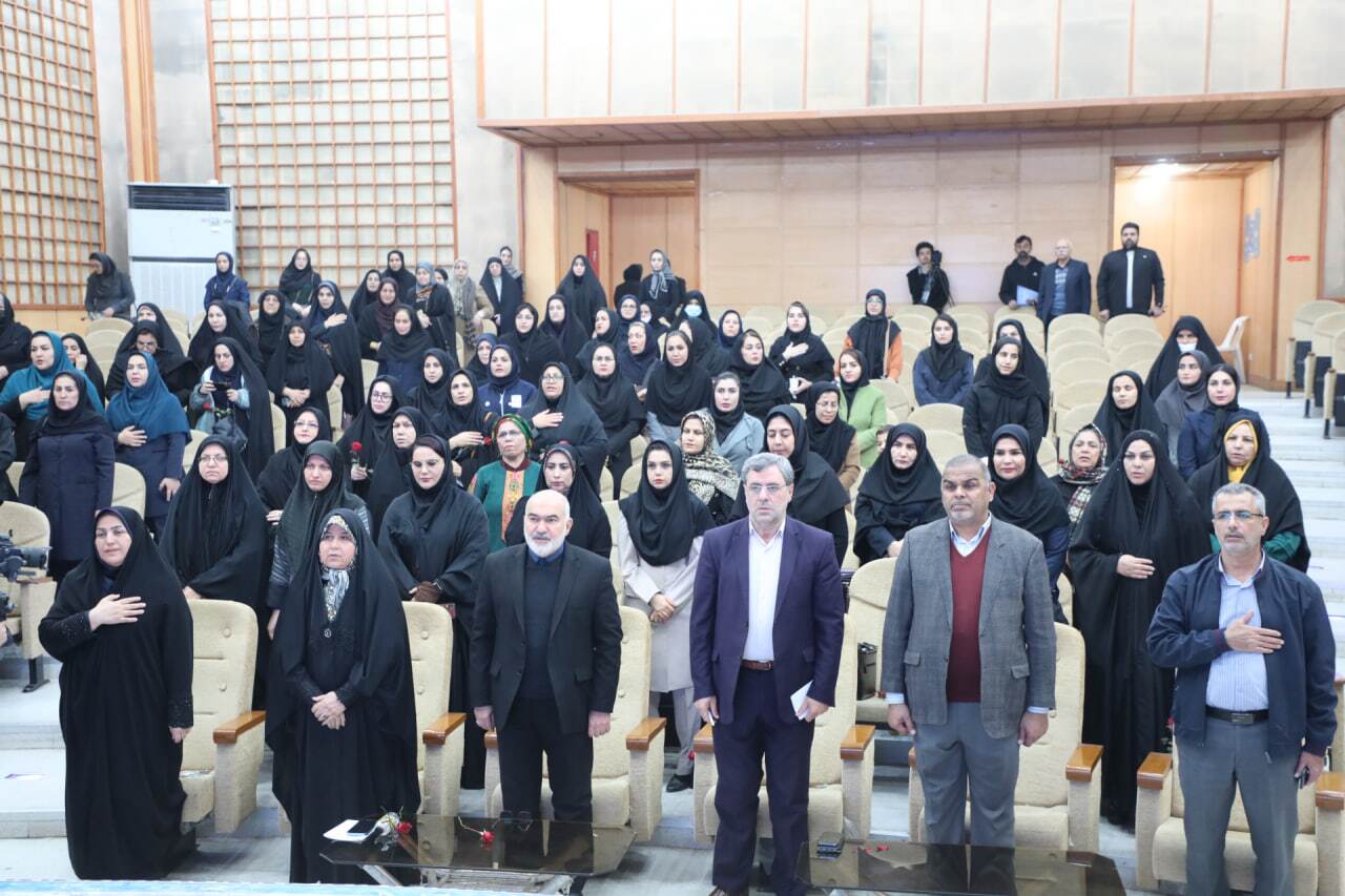  استاندار خوزستان: بانوان نخبه نقش کلیدی در توسعه استان دارند