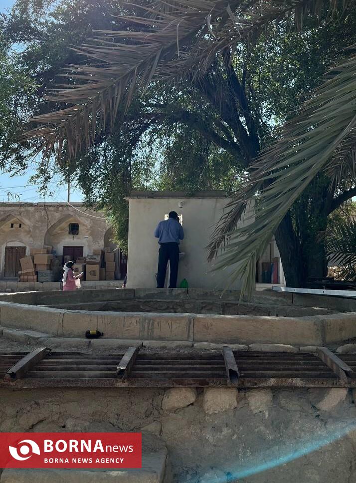 این کاروانسرا ثبت ملی است!/ دفن سر ستون‌های صفوی لا‌ به لای نخاله‌های ساختمانی