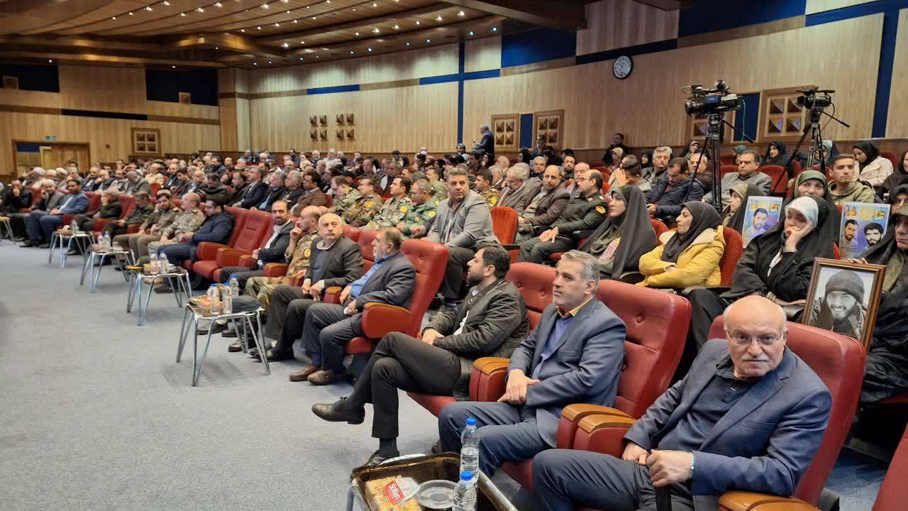 نوذری: فرهنگ دفاع مقدس هویت ملی و متعلق به همه جریانهاست و نباید سیاسی شود نوذری: فرهنگ دفاع مقدس هویت ملی و متعلق به همه جریانهاست و نباید سیاسی شود