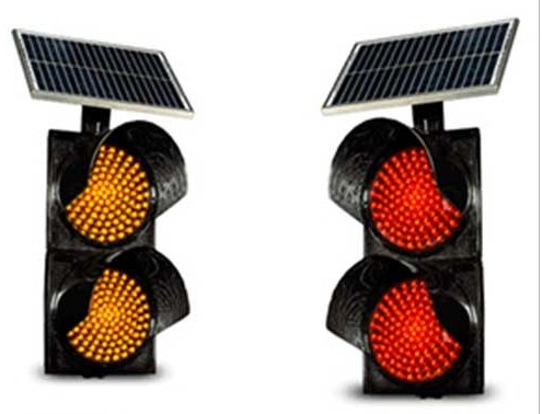 راه‌ حل دانش‌بنیانی‌های قزوین برای چراغ‌های راهنمایی بدون برق