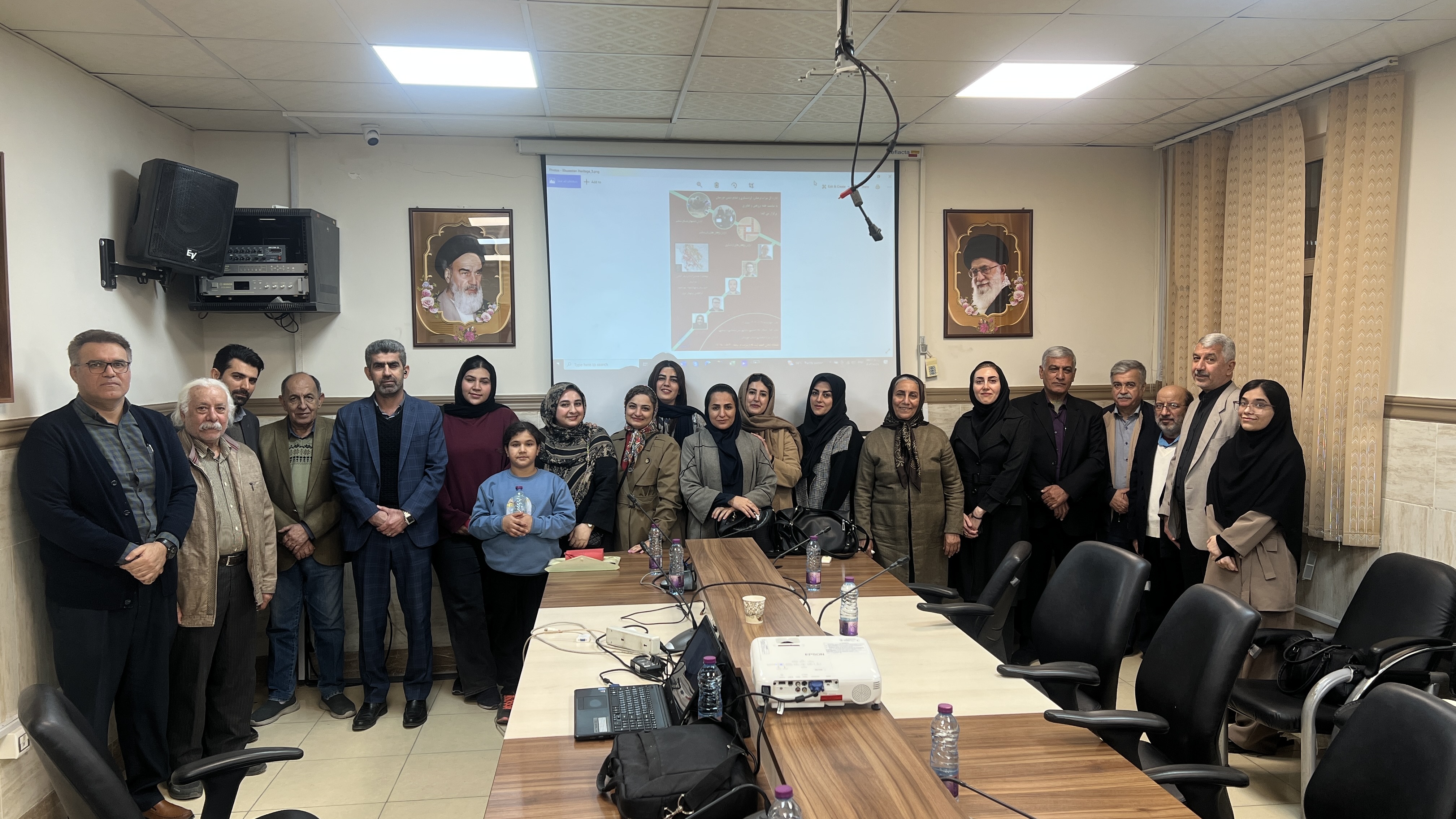 مراسم رونمایی از نقشه های پراکندگی زبانی خوزستان و کهگیلویه - بویراحمد برگزار شد مراسم رونمایی از نقشه های پراکندگی زبانی خوزستان و کهگیلویه - بویراحمد برگزار شد