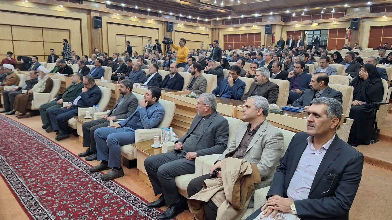 با اتحاد برای توسعه استان قزوین گام برخواهیم داشت با اتحاد برای توسعه استان قزوین گام برخواهیم داشت