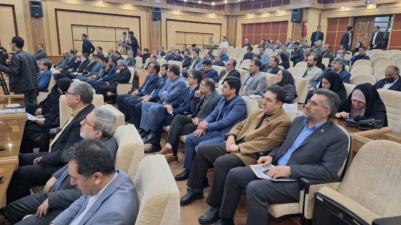 55 درصد انرژی برق توسط واحدهای صنعتی بزرگ قزوین مصرف می شود 55 درصد انرژی برق توسط واحدهای صنعتی بزرگ قزوین مصرف می شود