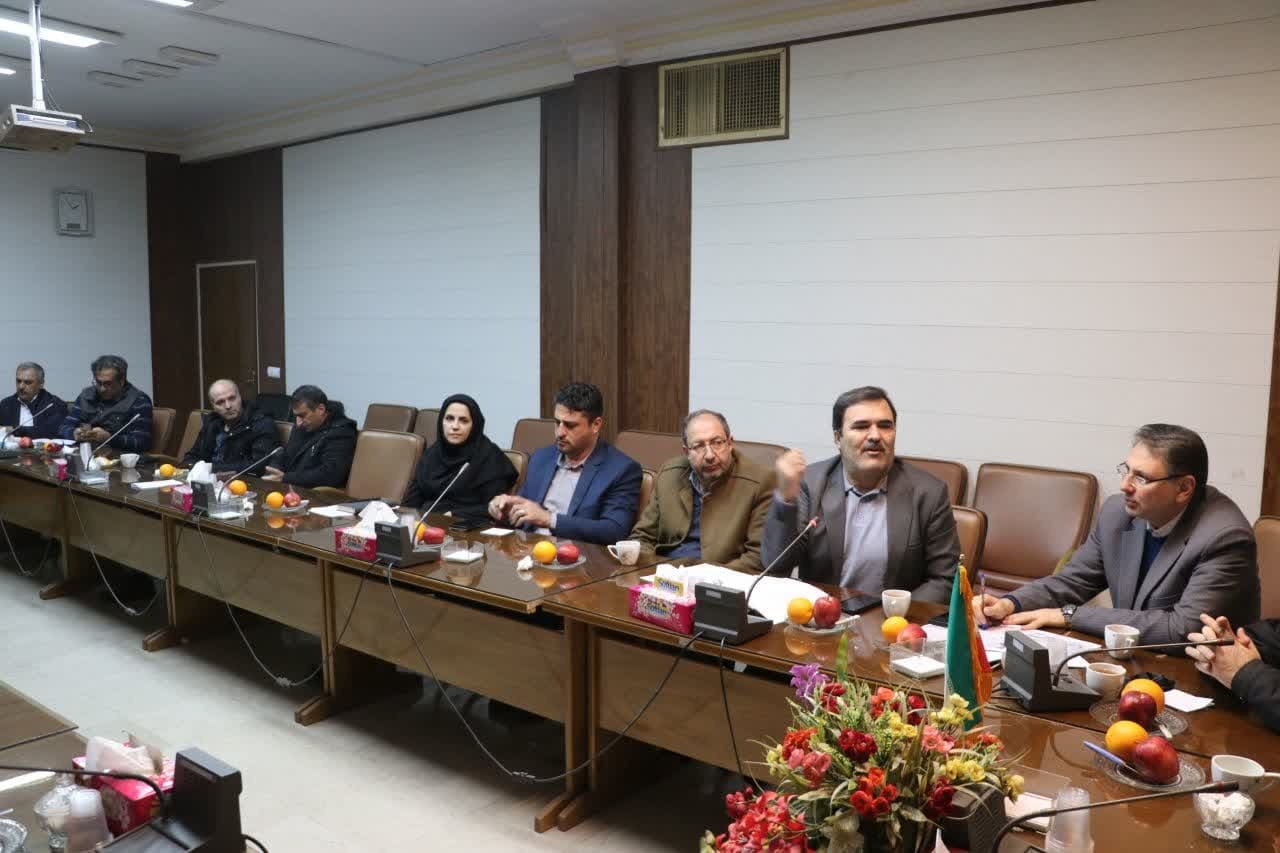 جلسه بررسی مشکلات شهرک انرژی خورشیدی شهرستان بوئین زهرا برگزار شد جلسه بررسی مشکلات شهرک انرژی خورشیدی شهرستان بوئین زهرا برگزار شد