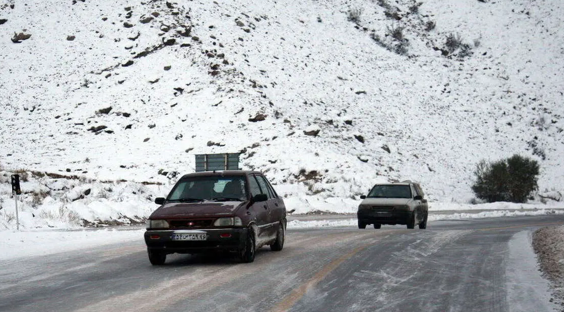 محورهای مواصلاتی استان قزوین مه آلود است