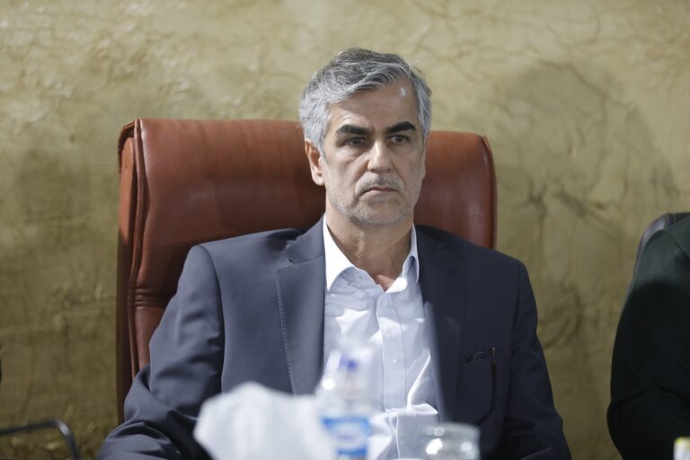 سرپرست فرمانداری ویژه آبادان: باید سیاست گفتمان وفاق را در آبادان احیاء کنیم / جلب رضایت مردم اولویت است سرپرست فرمانداری ویژه آبادان: باید سیاست گفتمان وفاق را در آبادان احیاء کنیم / جلب رضایت مردم اولویت است