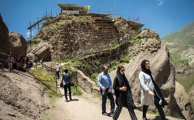 آشیانه عقاب در مسیر جهانی شدن آشیانه عقاب در مسیر جهانی شدن