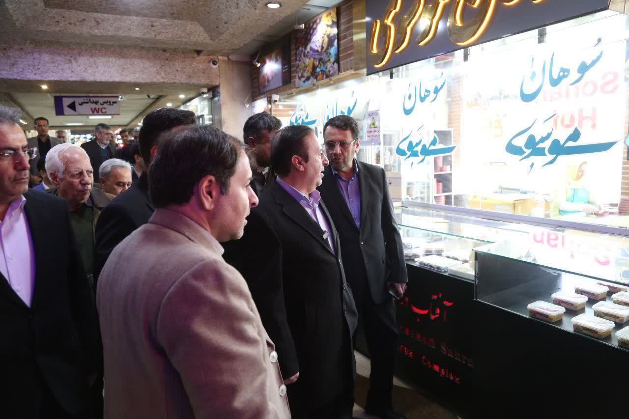 استاندار قزوین از مجتمع آفتاب درخشان صحرا بازدید کرد