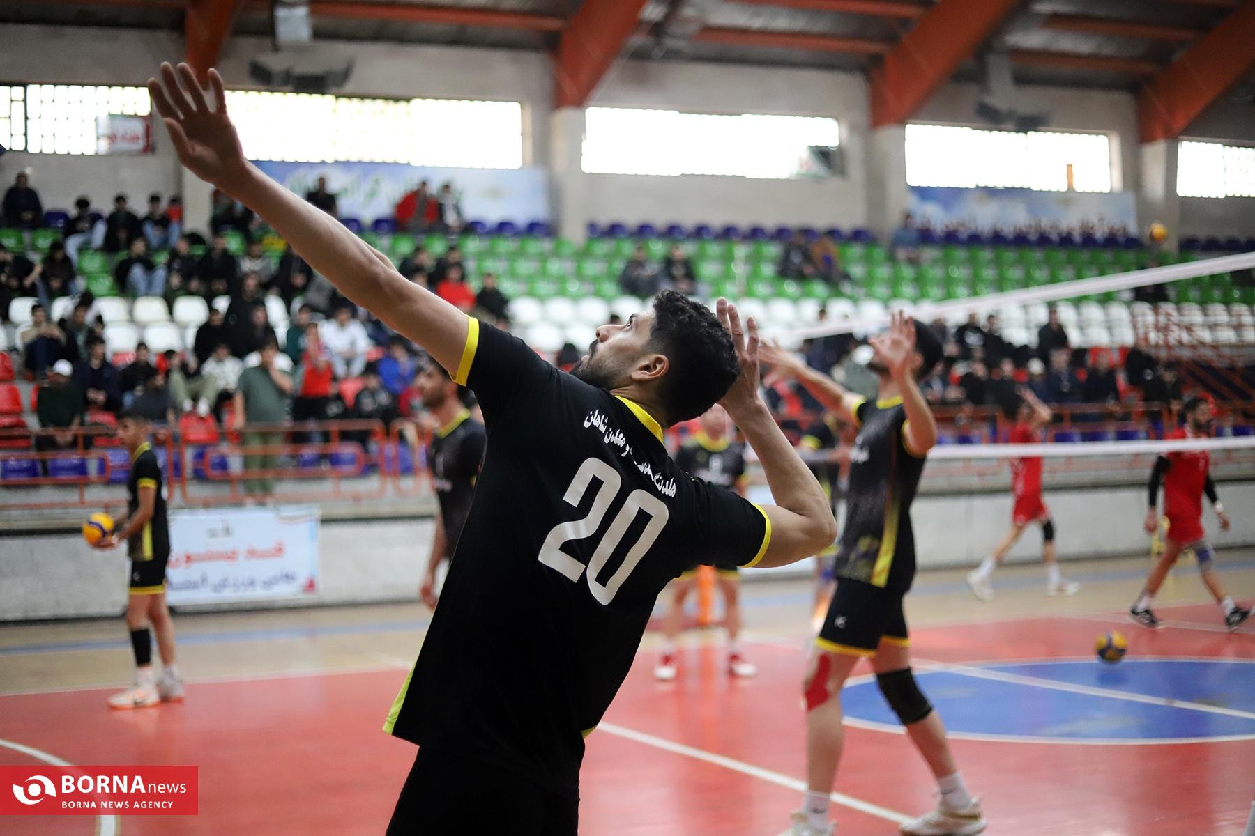 کرمانشاه با نتیجه سه بر دو مغلوب بهار کردستان شد کرمانشاه با نتیجه سه بر دو مغلوب بهار کردستان شد