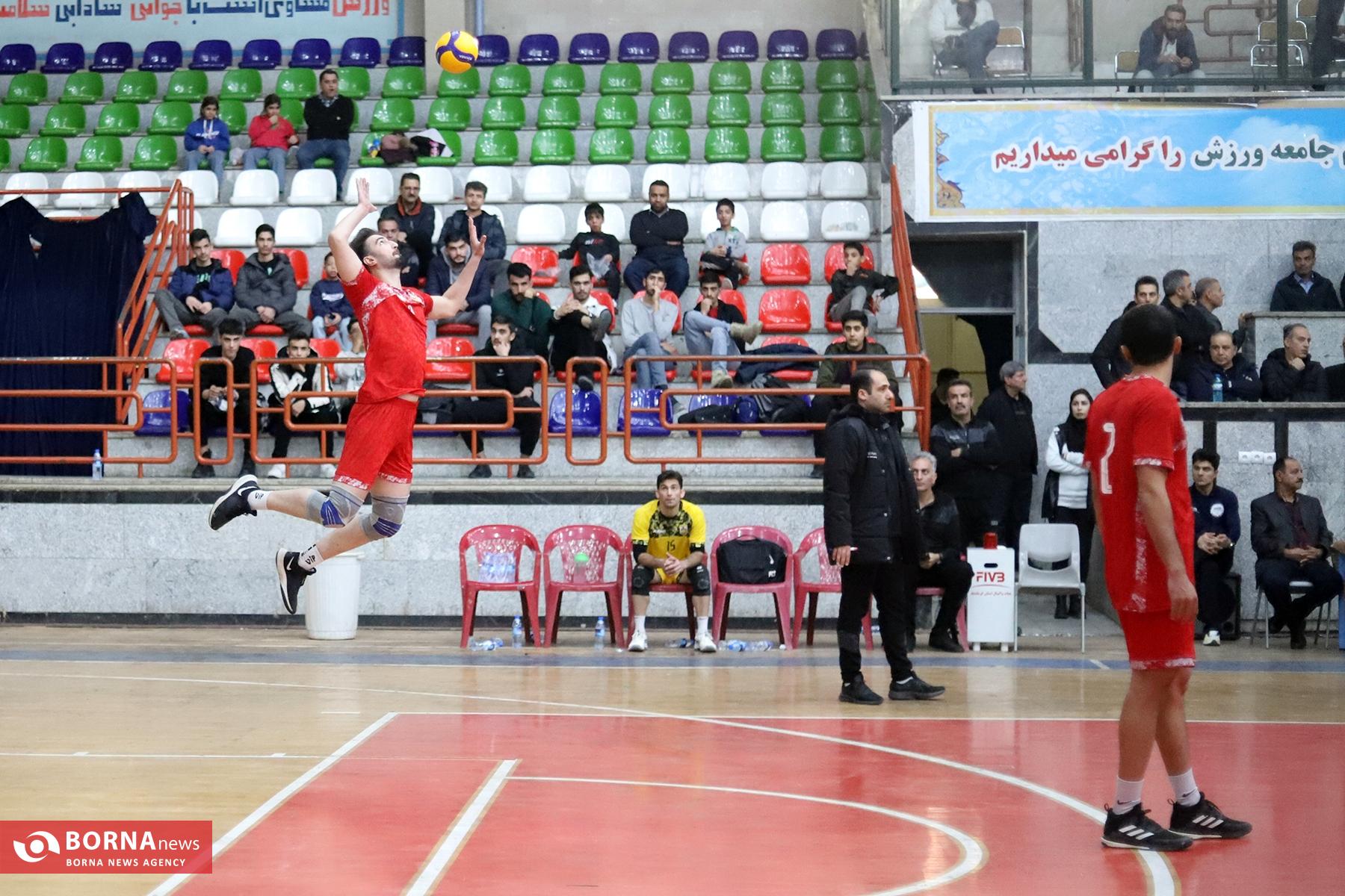 کرمانشاه با نتیجه سه بر دو مغلوب بهار کردستان شد کرمانشاه با نتیجه سه بر دو مغلوب بهار کردستان شد