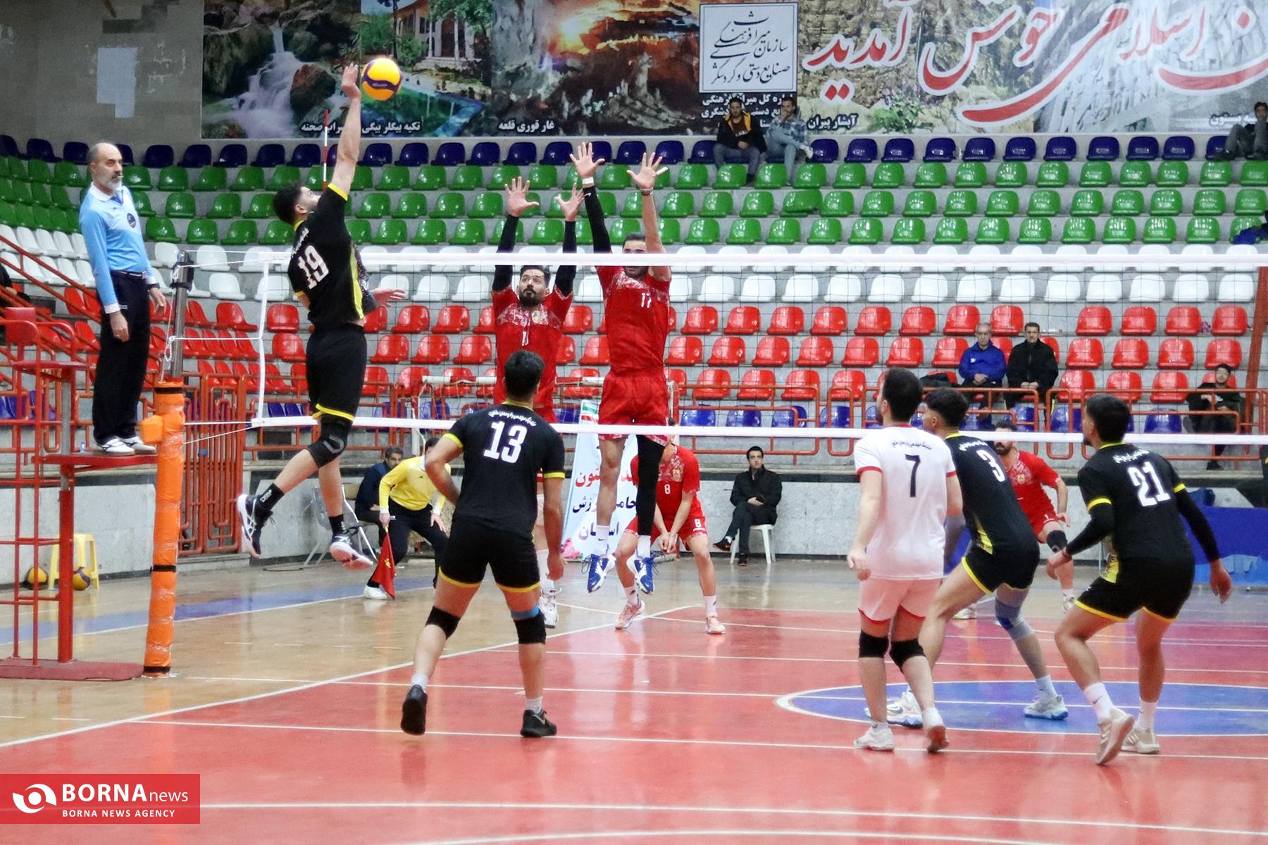 کرمانشاه با نتیجه سه بر دو مغلوب بهار کردستان شد کرمانشاه با نتیجه سه بر دو مغلوب بهار کردستان شد