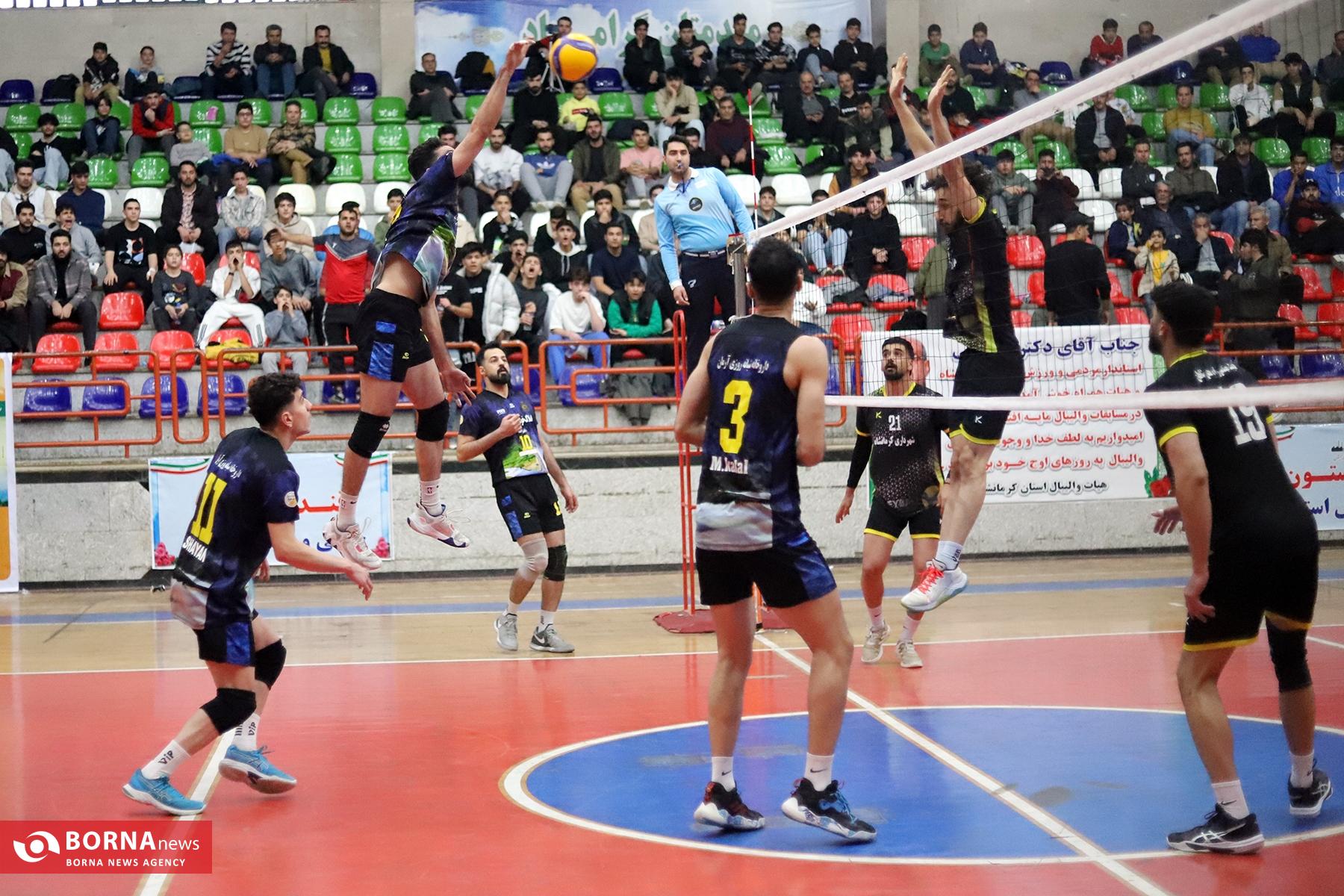 گزارش تصویری|تیم والیبال شهرداری کرمانشاه مغلوب پارگوم تالش شد