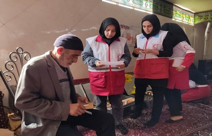 اردوی جهادی سلامت در آوج برپا شد اردوی جهادی سلامت در آوج برپا شد