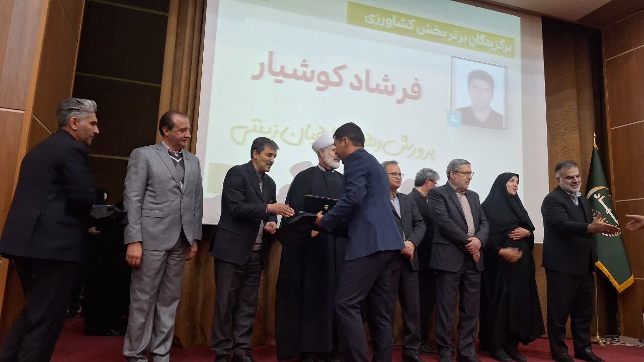 استفاده از تحقیقات و پژوهش موجب افزایش بهره وری میشود استفاده از تحقیقات و پژوهش موجب افزایش بهره وری میشود