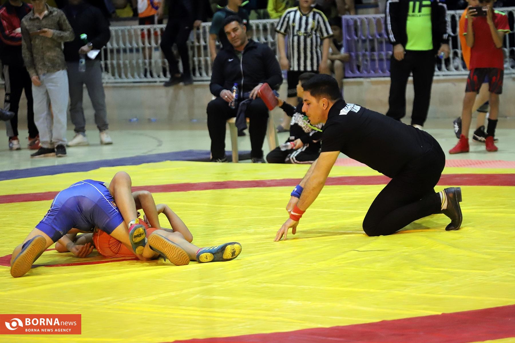 گزارش تصویری| مسابقات کشتی آزاد قهرمانی روستاییان استان کرمانشاه گزارش تصویری| مسابقات کشتی آزاد قهرمانی روستاییان استان کرمانشاه
