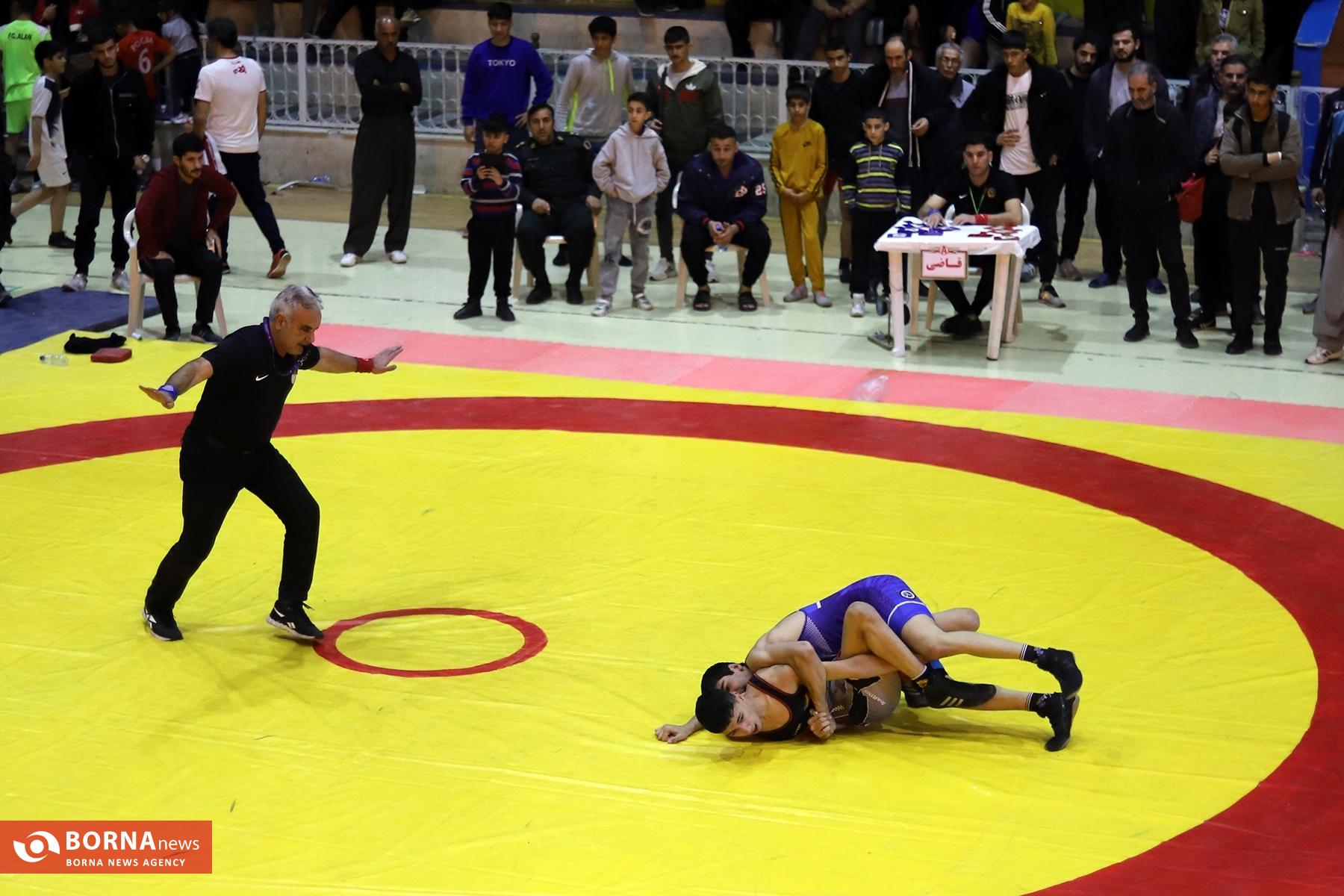 گزارش تصویری| مسابقات کشتی آزاد قهرمانی روستاییان استان کرمانشاه گزارش تصویری| مسابقات کشتی آزاد قهرمانی روستاییان استان کرمانشاه