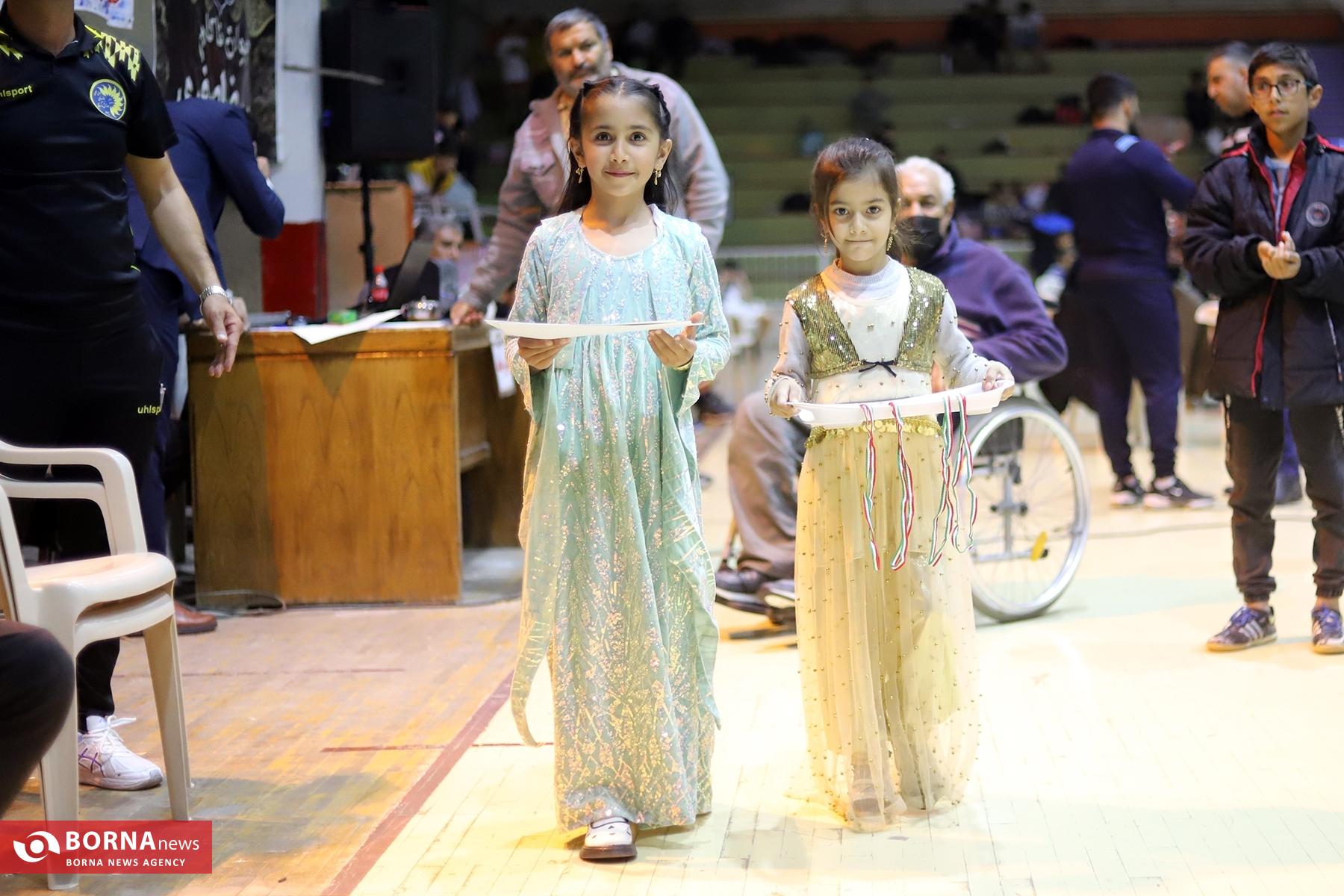 گزارش تصویری| مسابقات کشتی آزاد قهرمانی روستاییان استان کرمانشاه گزارش تصویری| مسابقات کشتی آزاد قهرمانی روستاییان استان کرمانشاه