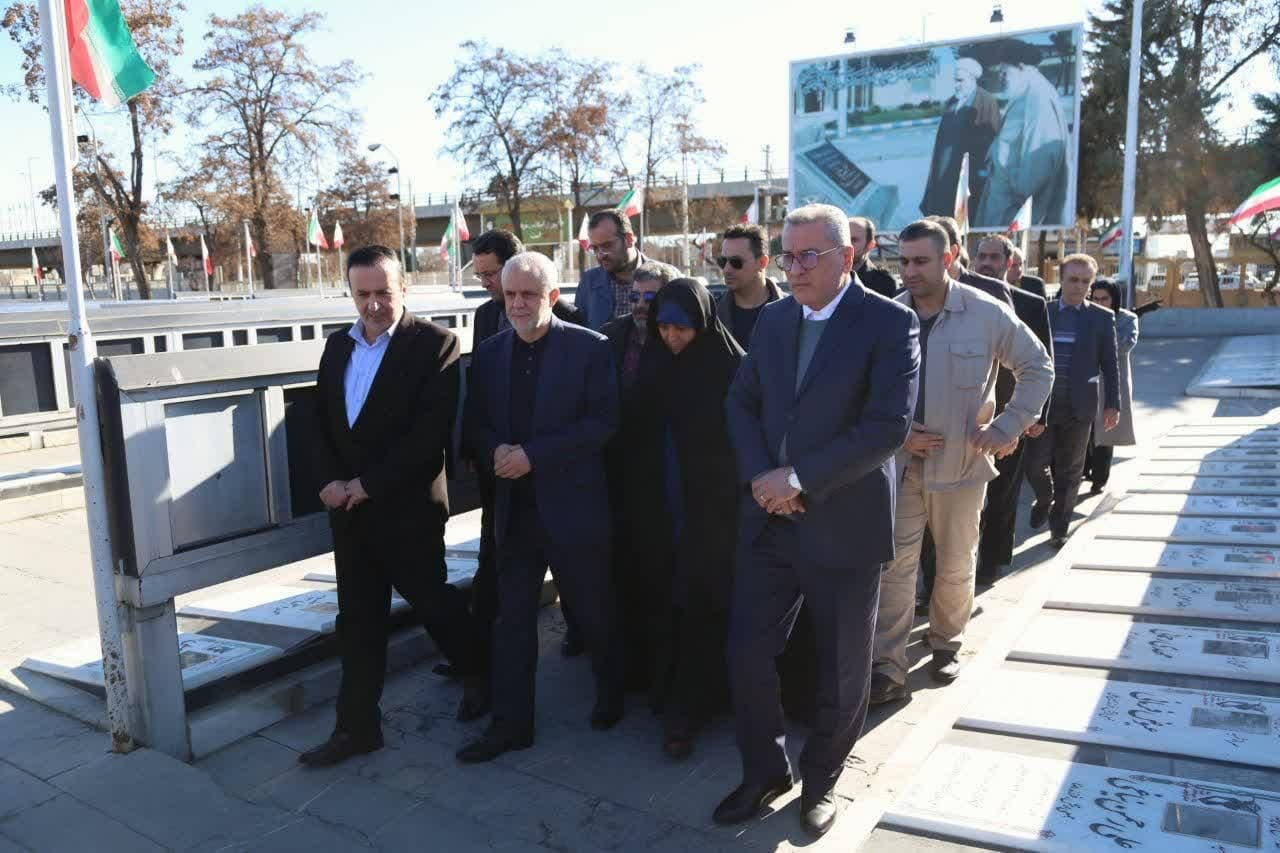 معاون رئیس جمهور وارد استان قزوین شد معاون رئیس جمهور وارد استان قزوین شد