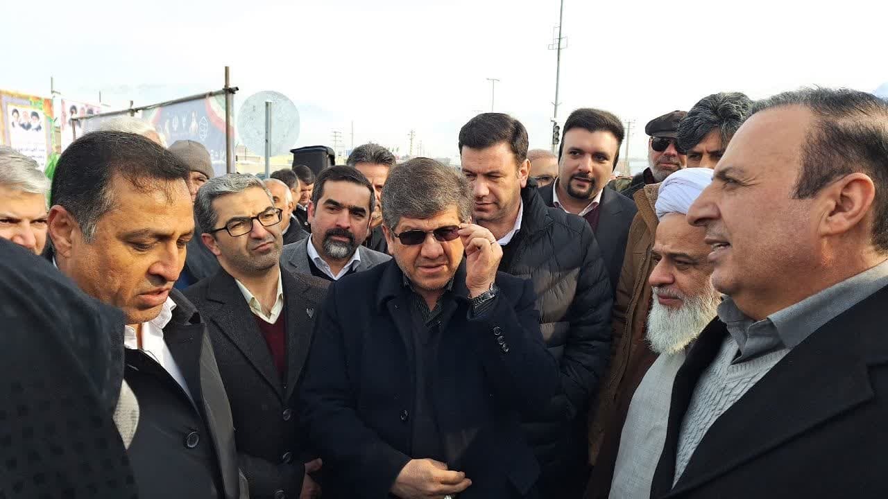 پل روگذر آبیک به قشلاق افتتاح شد 