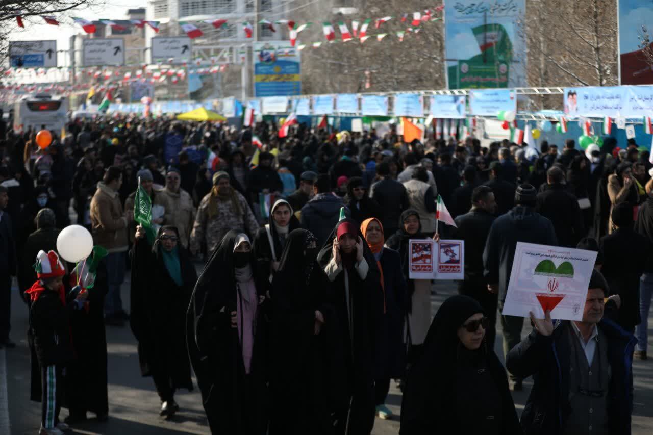 مردم البرز در ۲۲ بهمن ۱۴۰۳ حماسه آفریدند