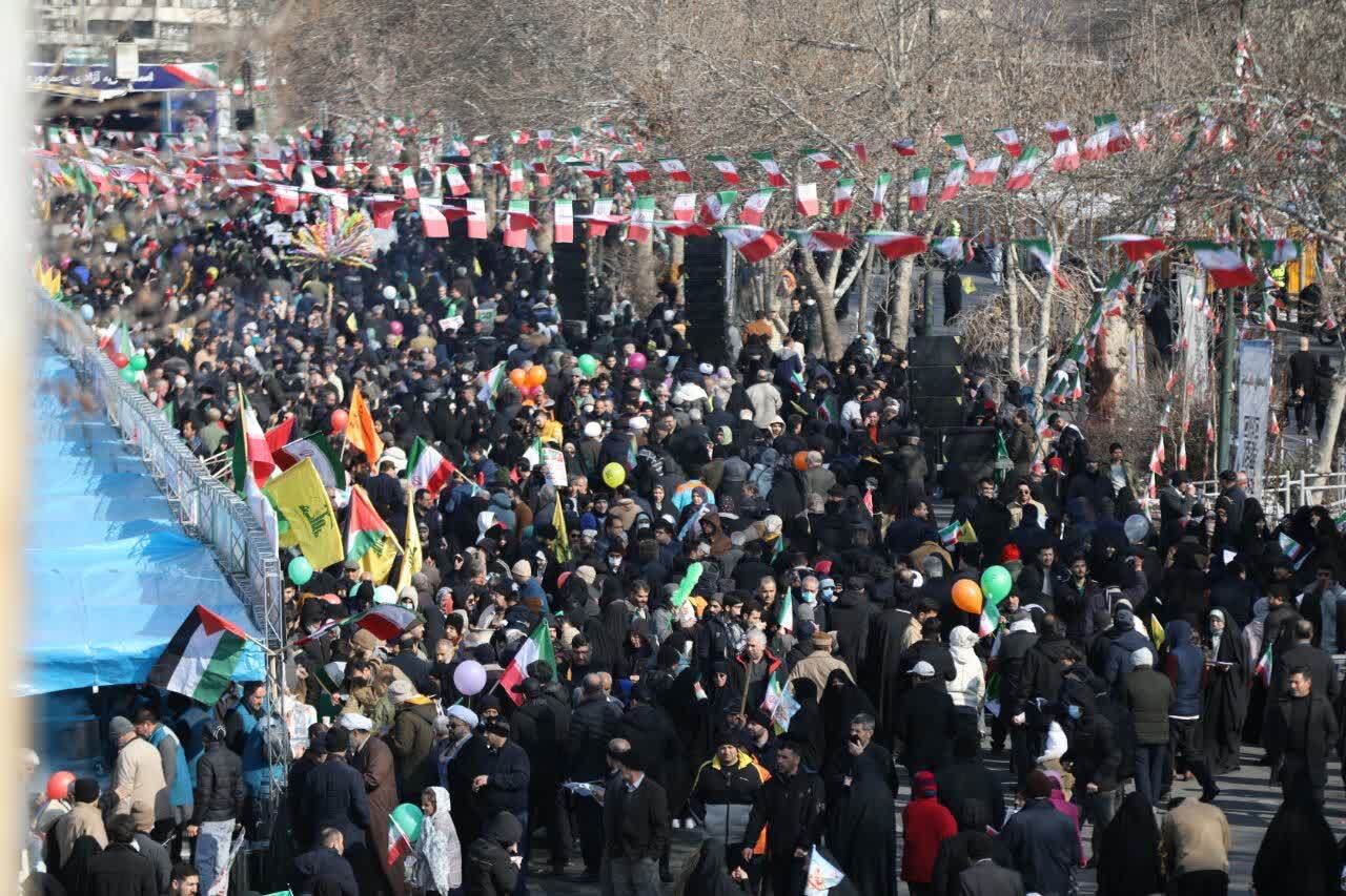 مردم البرز در ۲۲ بهمن ۱۴۰۳ حماسه آفریدند