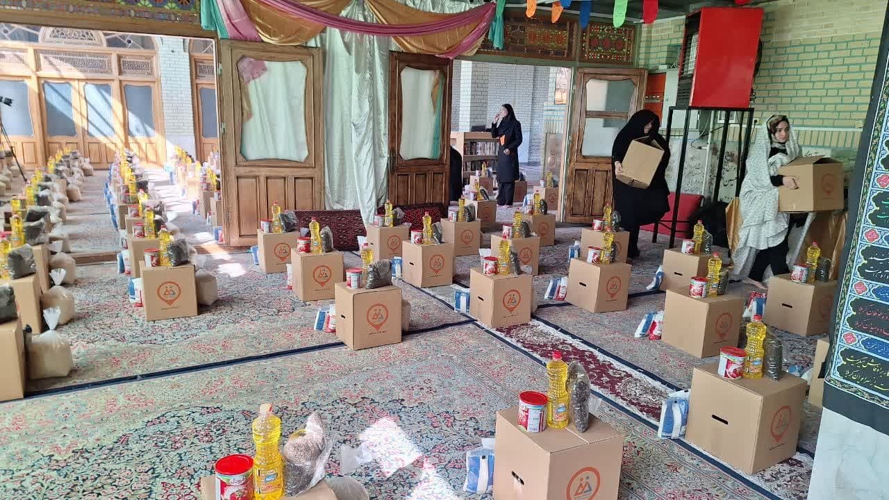 توزیع ۲۰۰ بسته معیشتی در قزوین با اجرای کمپین پرواز کن تا آرزو توزیع ۲۰۰ بسته معیشتی در قزوین با اجرای کمپین پرواز کن تا آرزو