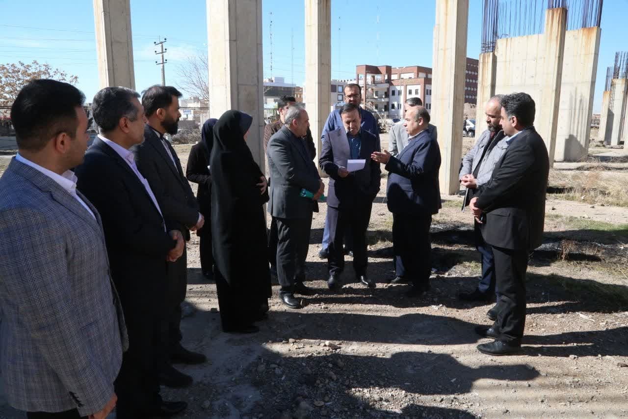 بازدید استاندار از طرح‌های نیمه تمام فرهنگی قزوین