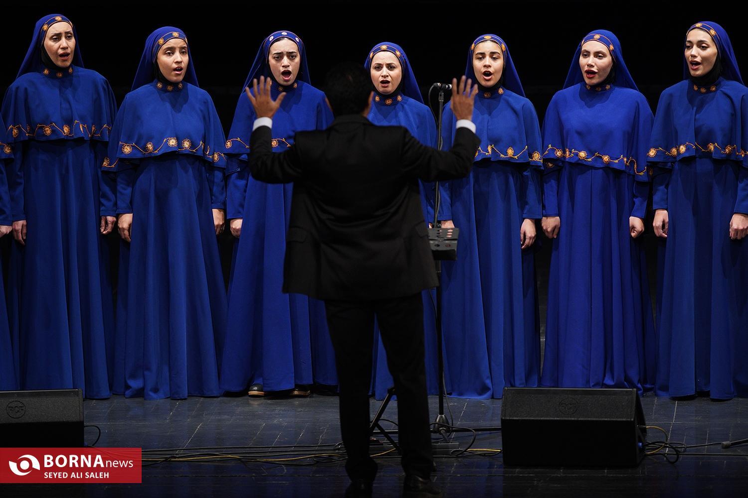 اختتامیه موسیقی فجر؛ از نوای نیانبان الکترونیک تا تقدیر از بزرگان اختتامیه موسیقی فجر؛ از نوای نیانبان الکترونیک تا تقدیر از بزرگان