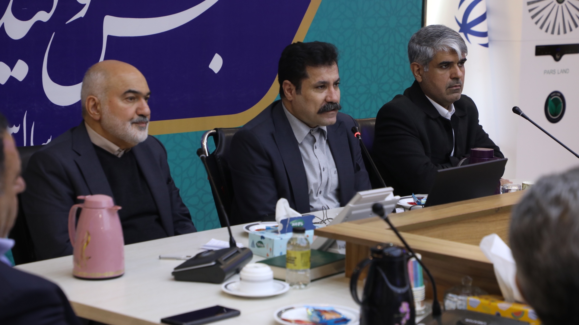 معاون رییس‌جمهور: بودجه مسوولیت‌های اجتماعی به شفاف‌ترین شکل ممکن هزینه خواهد شد / ما از موضع استاندار مبنی بر انتقال حساب‌های مالی صنایع به خوزستان حمایت می کنیم