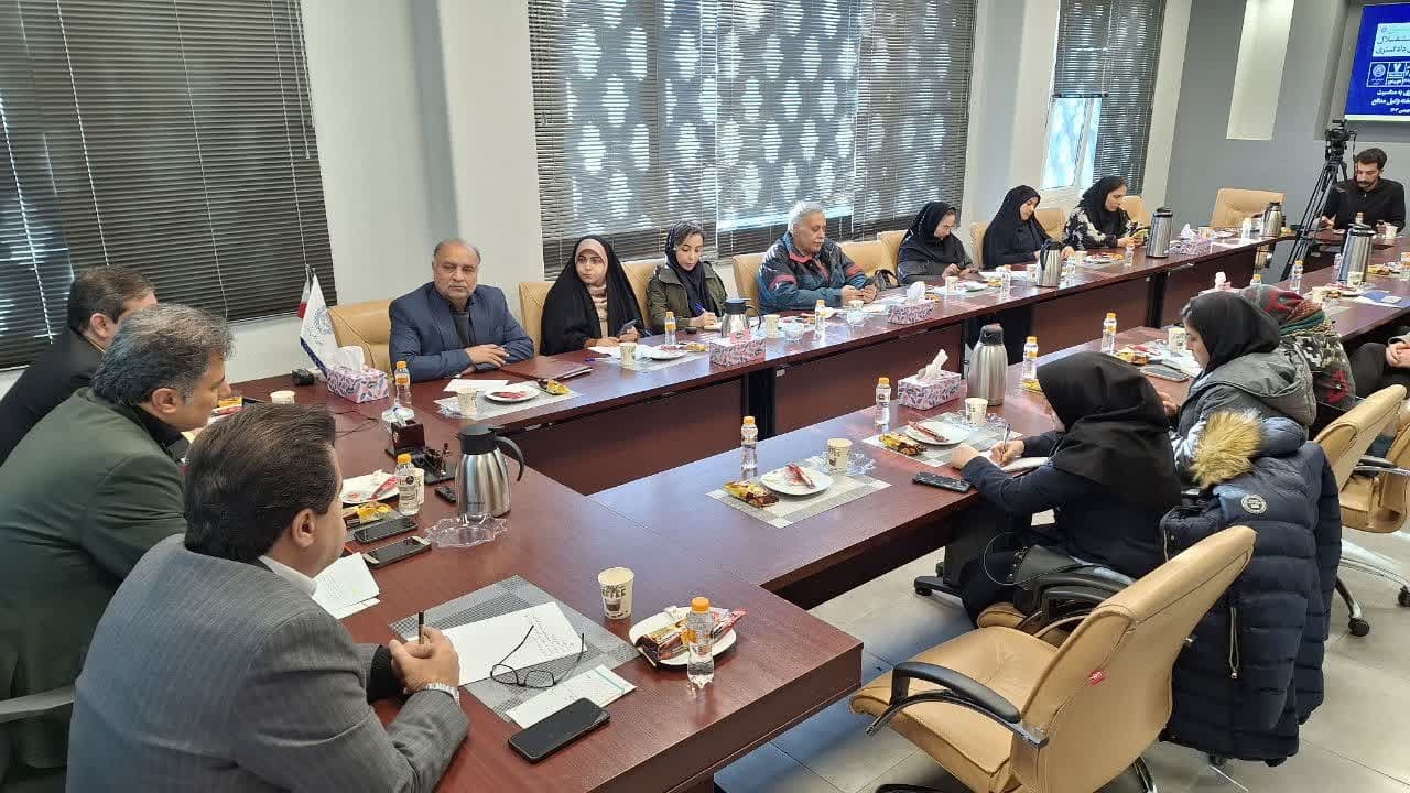 فرهنگ سازی و اطلاع رسانی از جایگاه وکیل توسط رسانه ها جدی گرفته شود