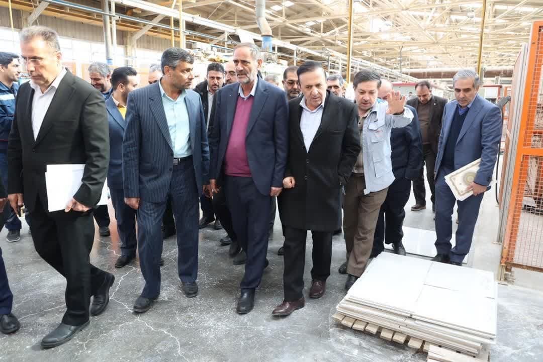 نوذری: بازدید از واحدهای راکد صنعتی برای احیای آنها را در اولویت داریم