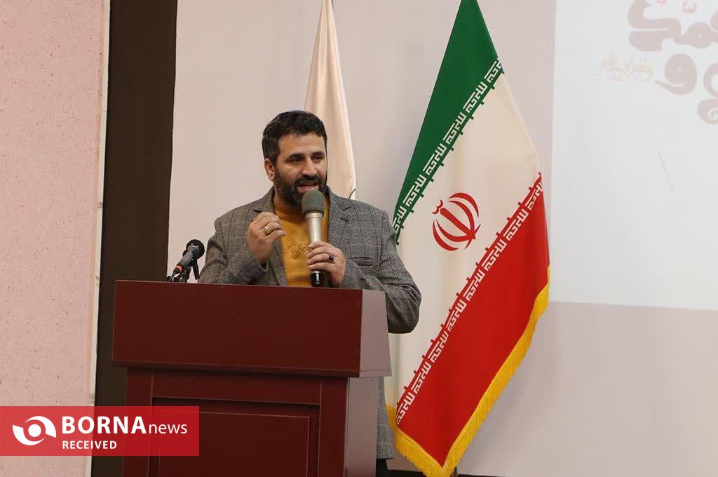 بازخوانی پیام رسالت پیامبر نور و رحمت برای آیندهسازان / سرود «عاشقتم یا علی» رونماییشد بازخوانی پیام رسالت پیامبر نور و رحمت برای آیندهسازان / سرود «عاشقتم یا علی» رونماییشد